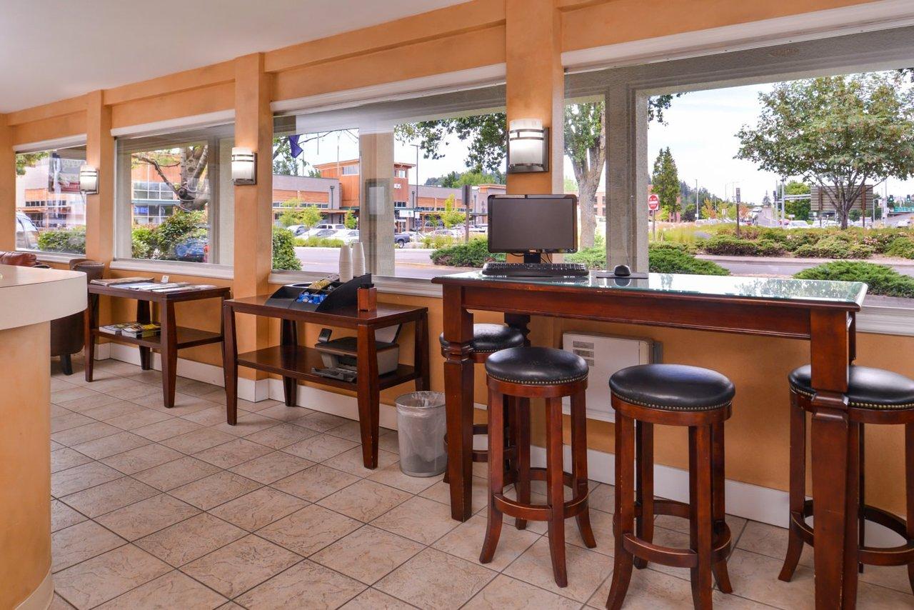 Campus Inn & Suites Eugene Downtown Dış mekan fotoğraf