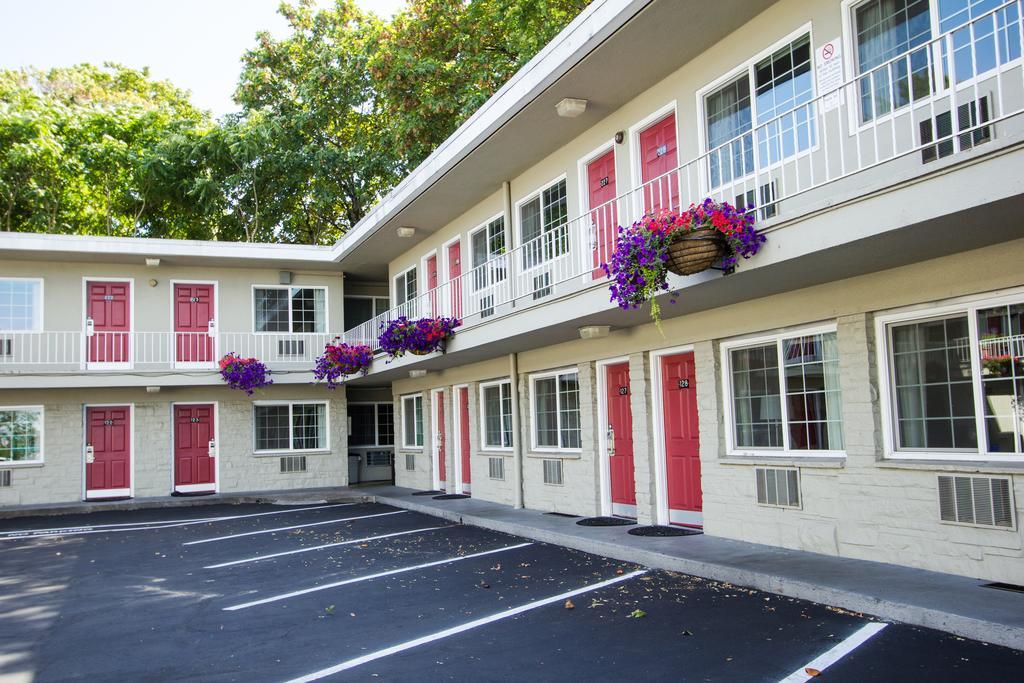 Campus Inn & Suites Eugene Downtown Dış mekan fotoğraf